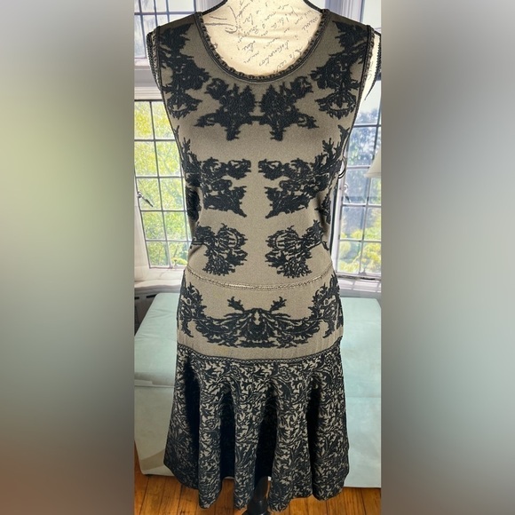 Zac Posen Dresses & Skirts - Zac Posen Black dress Size L